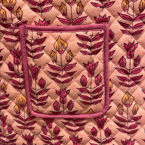 Victoria Dunn Quilted Pink Floral-Print Puffer Jacket - Picture 2 of 5